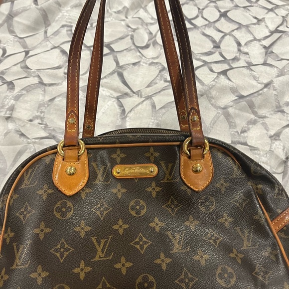***Authentic Louis Vuitton purse***good condition - Picture 4 of 15